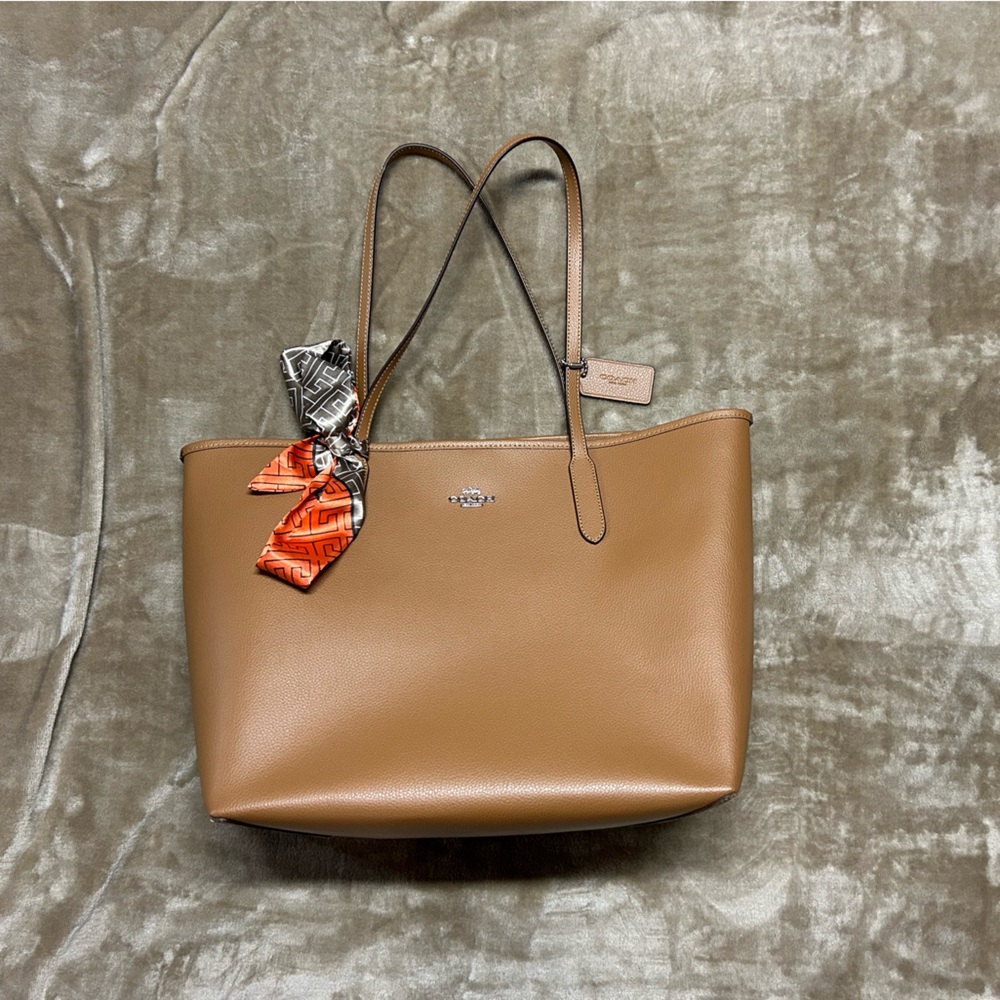 Coach Large City Tote color